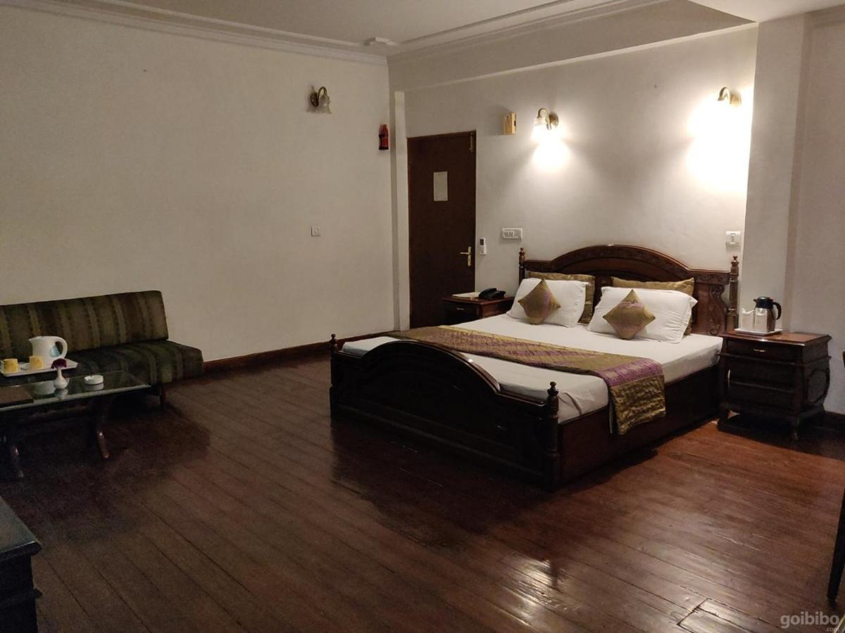Hotel Blossom Shimla Exterior foto